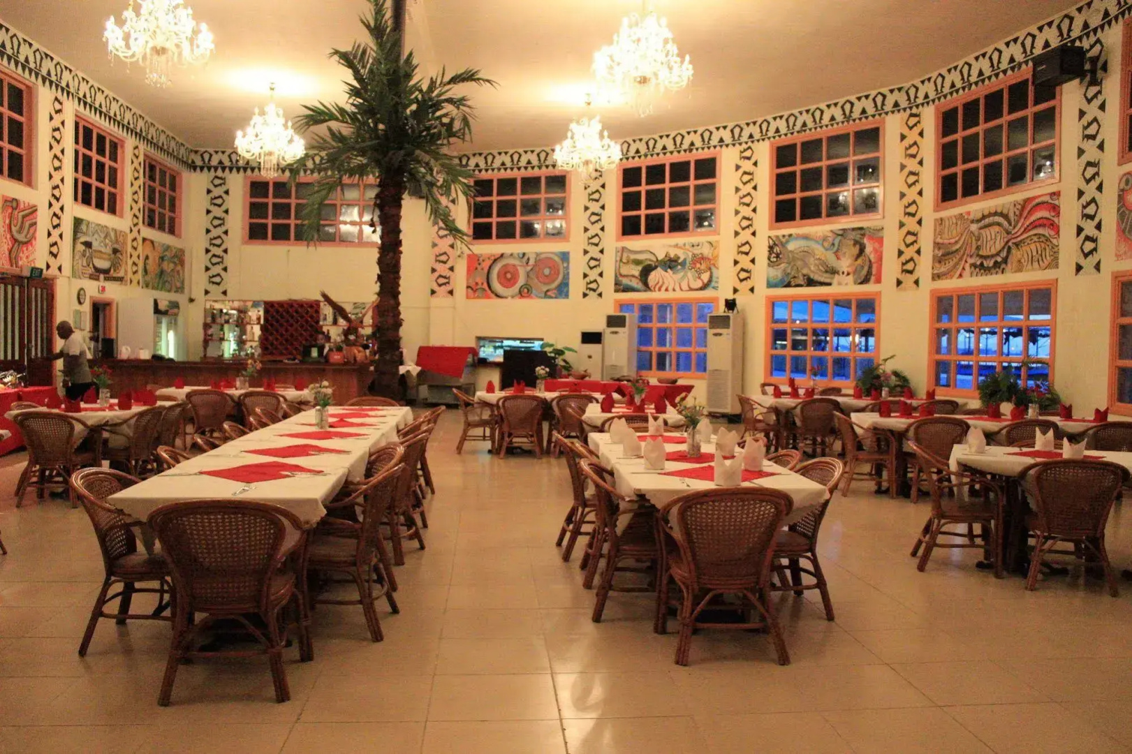 Pacific Crown Hotel