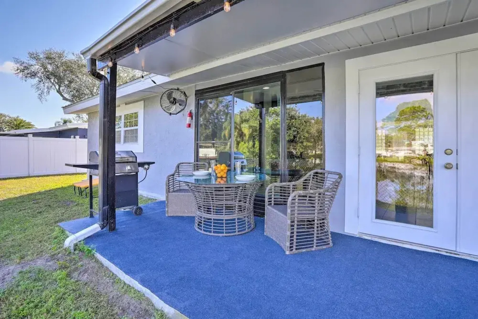 Modern Seminole Home w/ Patio, 3 Mi to Beach!