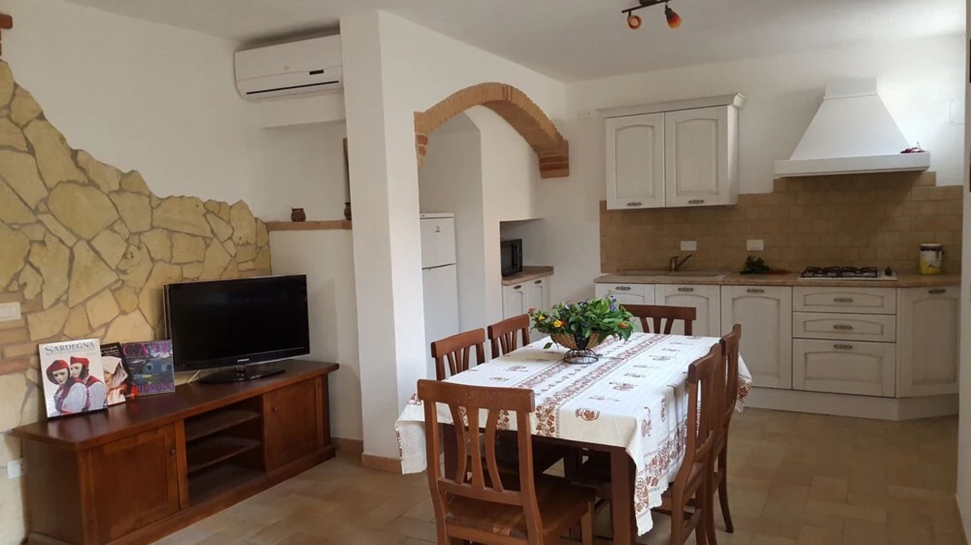 House With 5 Bedrooms in Olia Speciosa, With Furnished Terrace and Wif