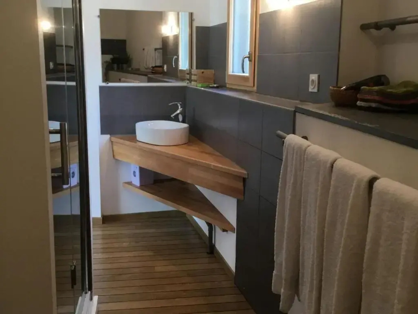 Gîte Sainte-Suzanne-et-Chammes, 4 pièces, 6 personnes - FR-1-600-151