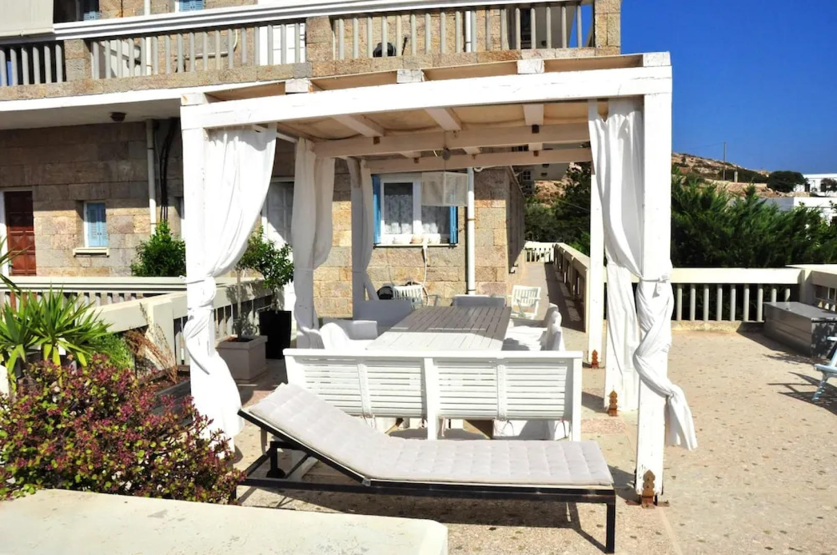 2 bedrooms appartement at Psathi 700 m away from the beach with sea view and furnished terrace