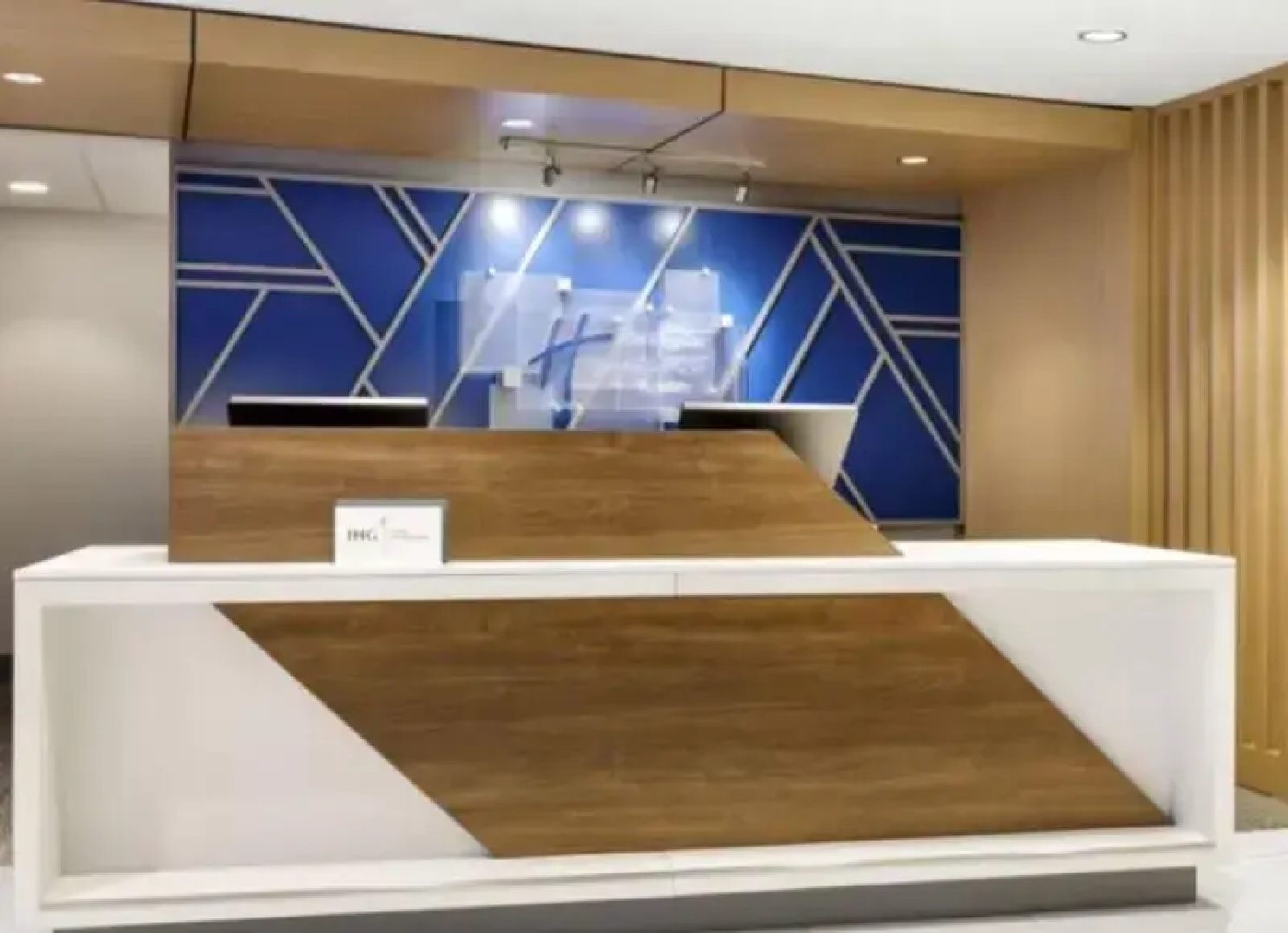 Holiday Inn Express & Suites Linden
