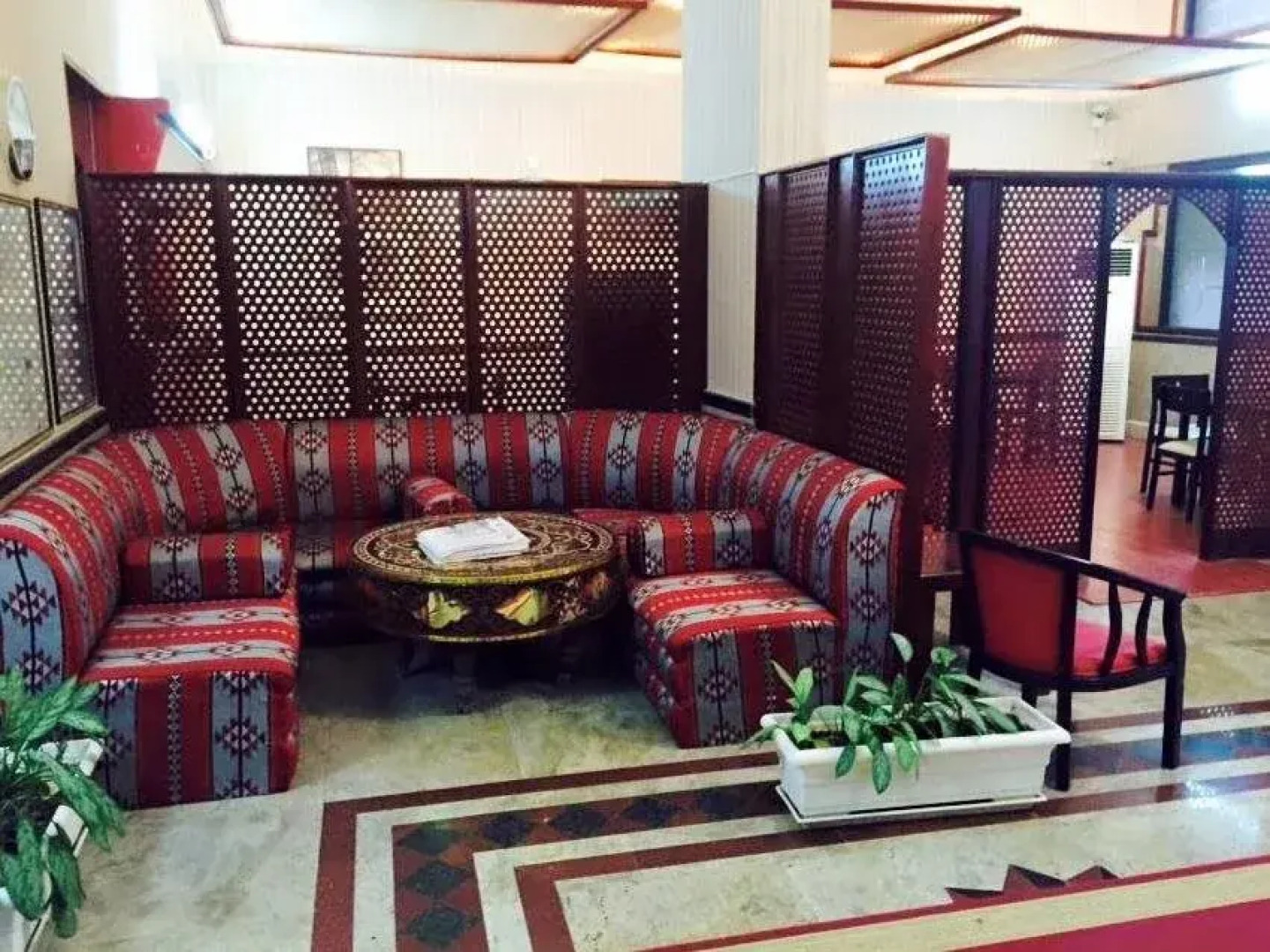 Al Mourouj Inn Hotel