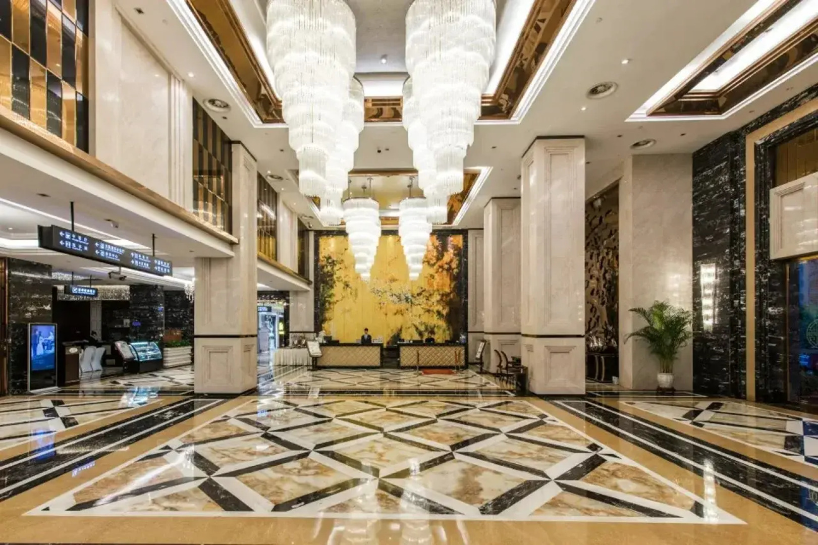 Kaiping Jade Bay Funyard Phoenix Hotel