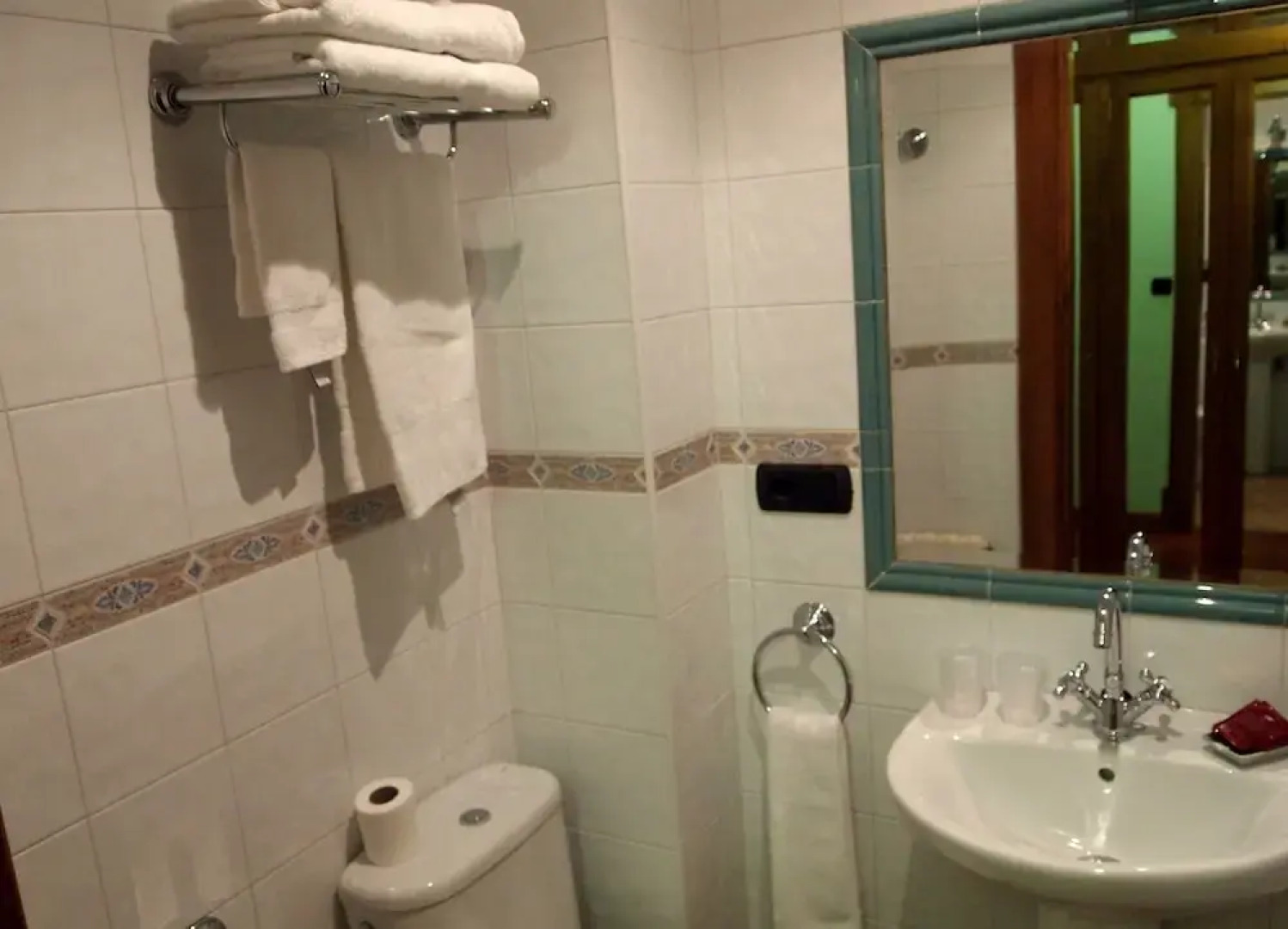 Hotel Pontes De Gatin