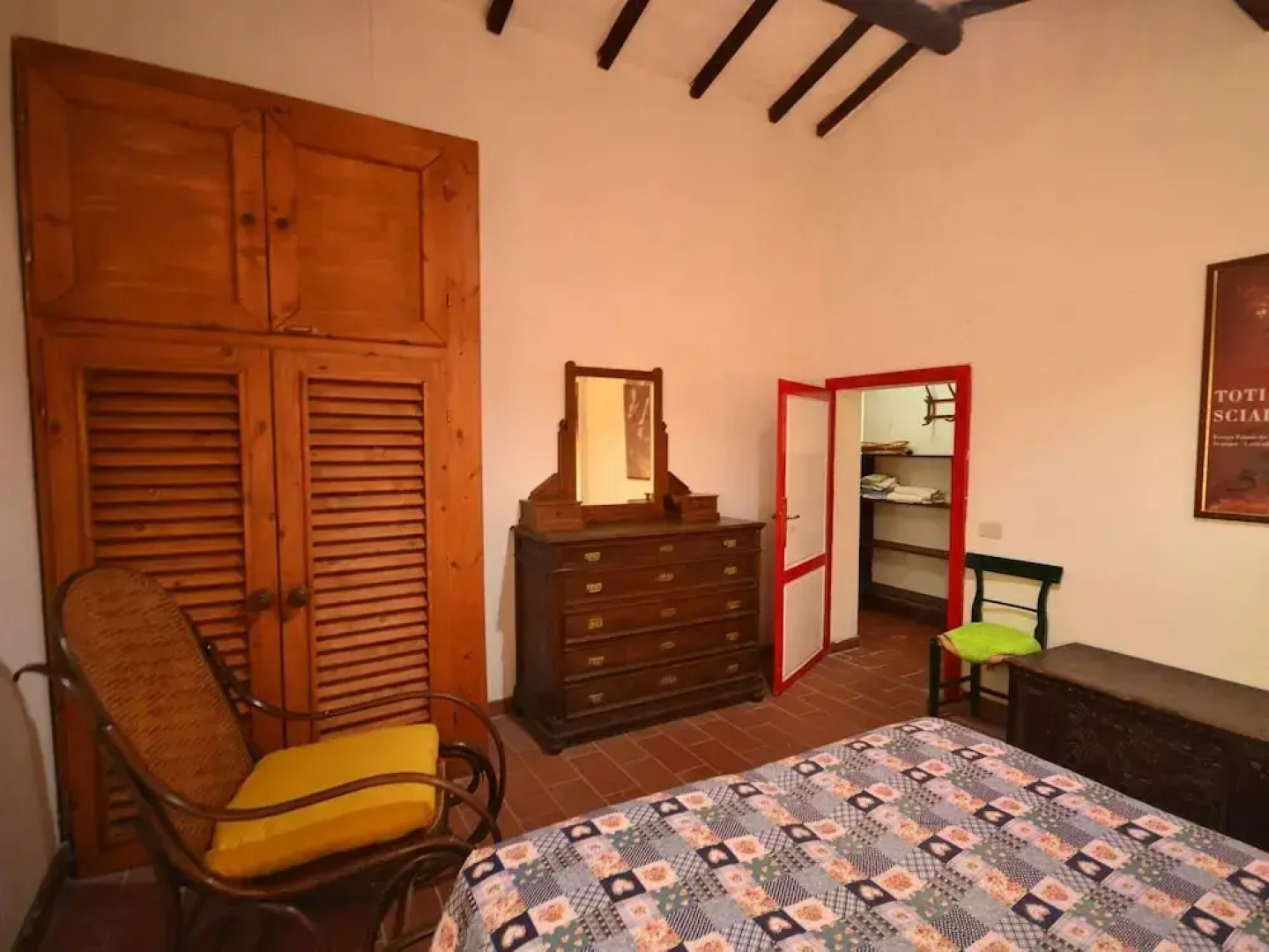 Spacious Home With Shared Pool