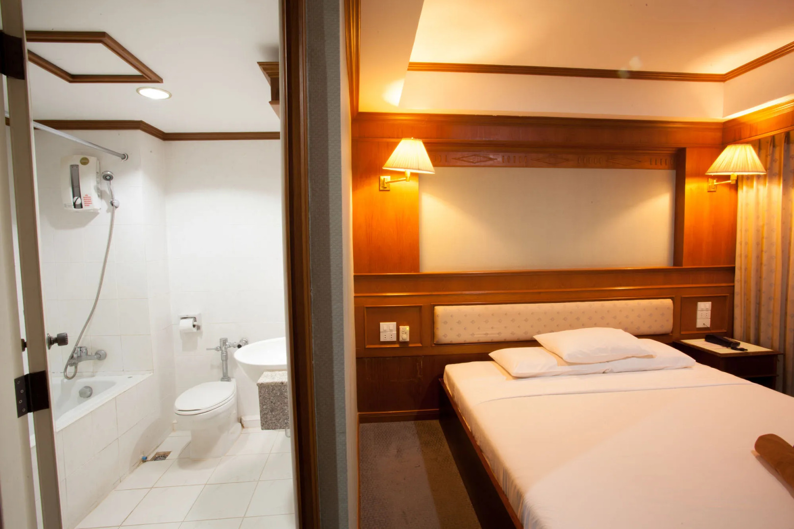 Imperial Sakon Hotel