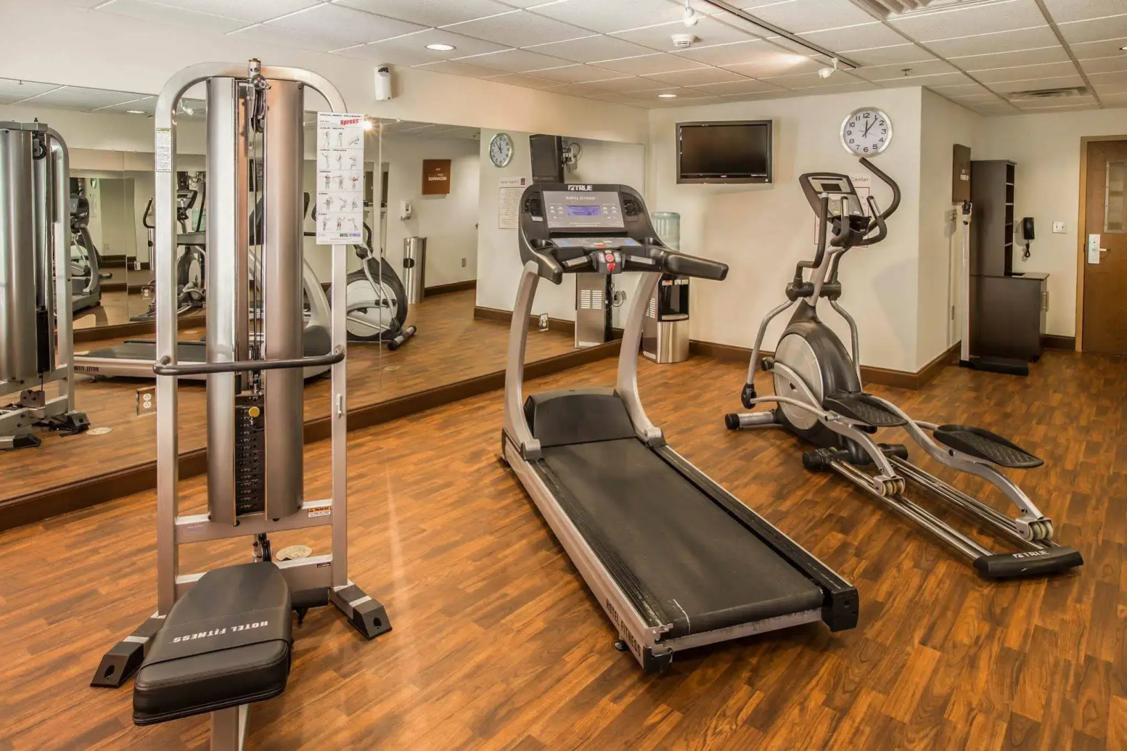 Comfort Suites At WestGate Mall