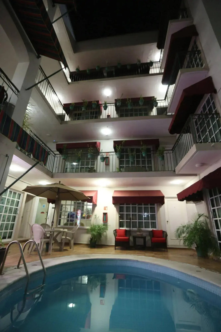 Boca Inn Hotel & Suites