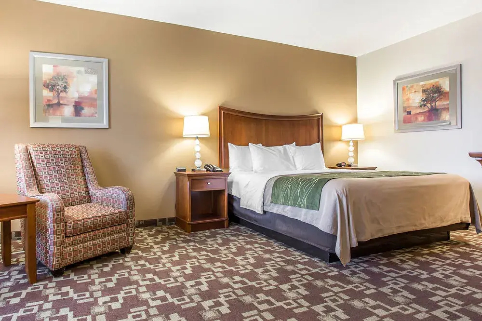 Comfort Inn & Suites