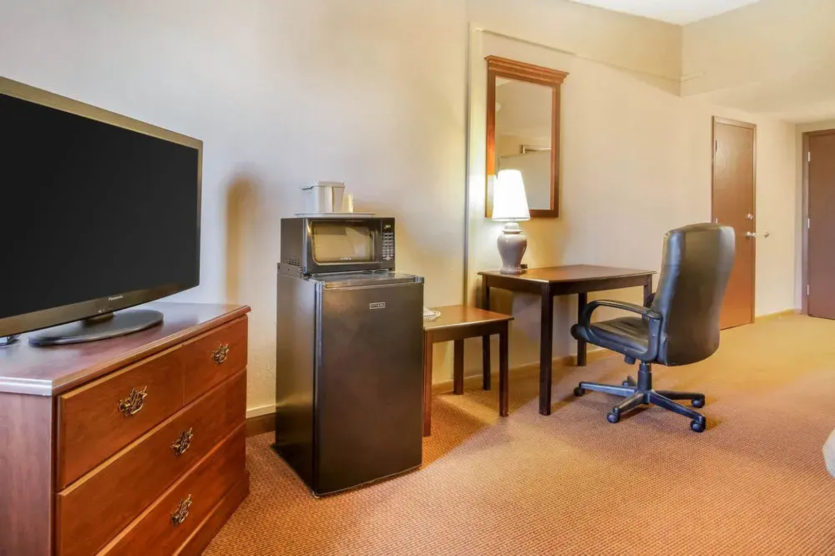 Quality Inn and Suites Beaver Dam