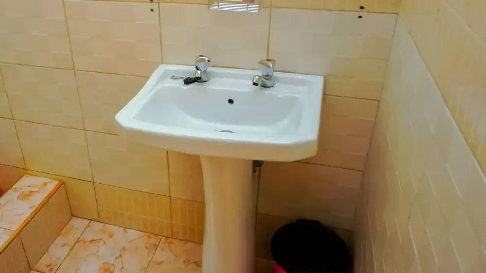 Lake Bunyonyi Overland Resort