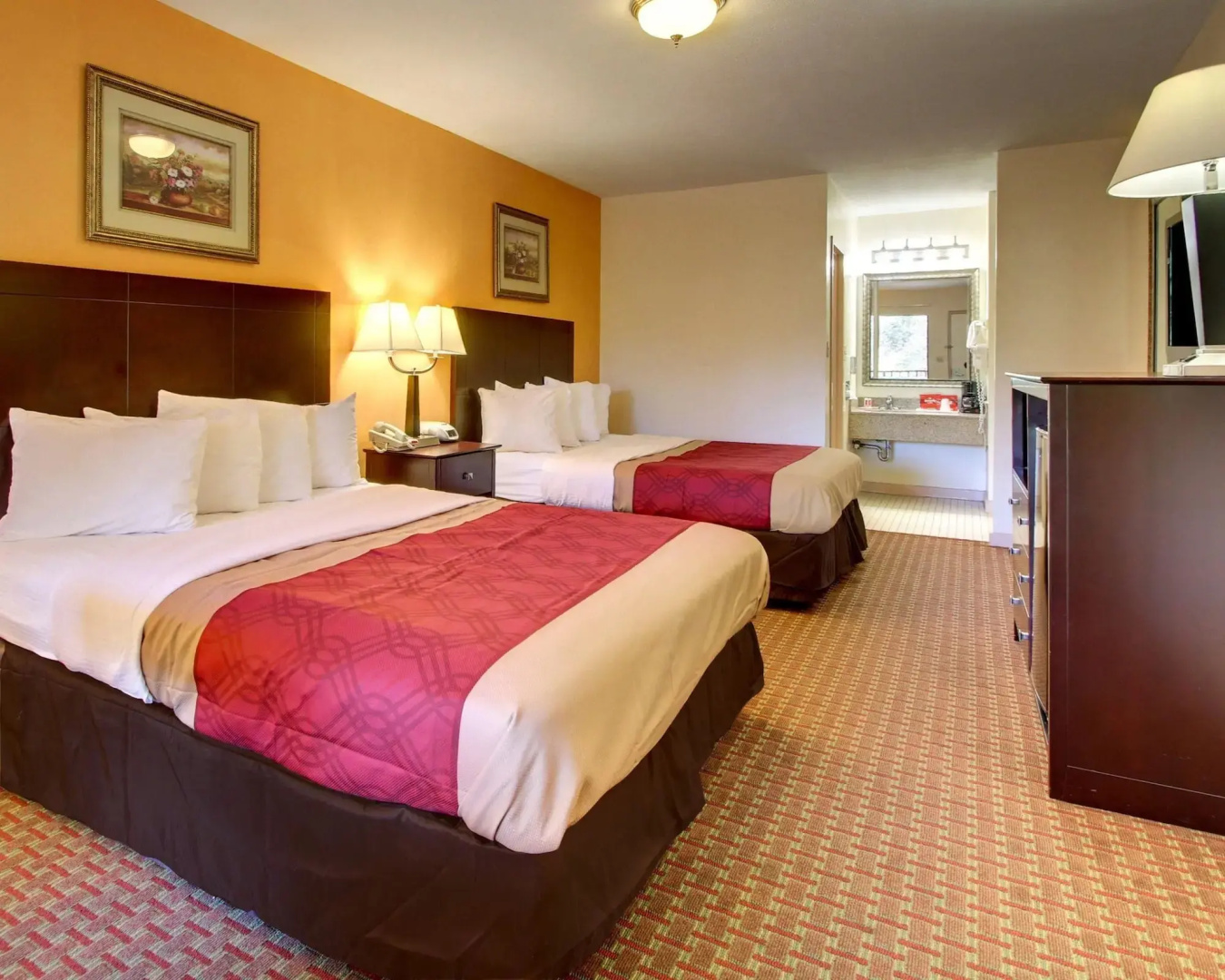 Twin Star Lodge