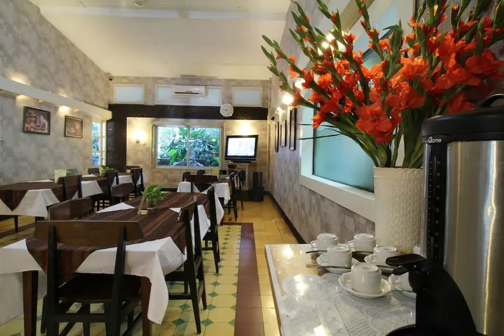 Airy Wenang Sam Ratulangi 199 Manado