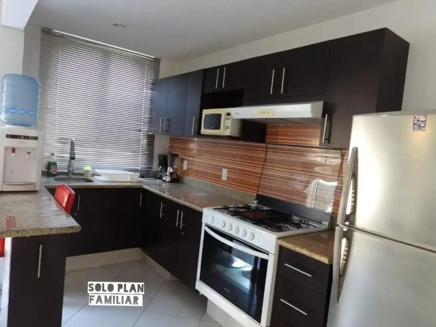 Bonita Casa en Condominio con Alberca y Acceso al Lago