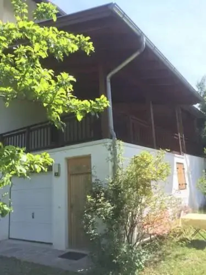 Villa La Regina im Walde