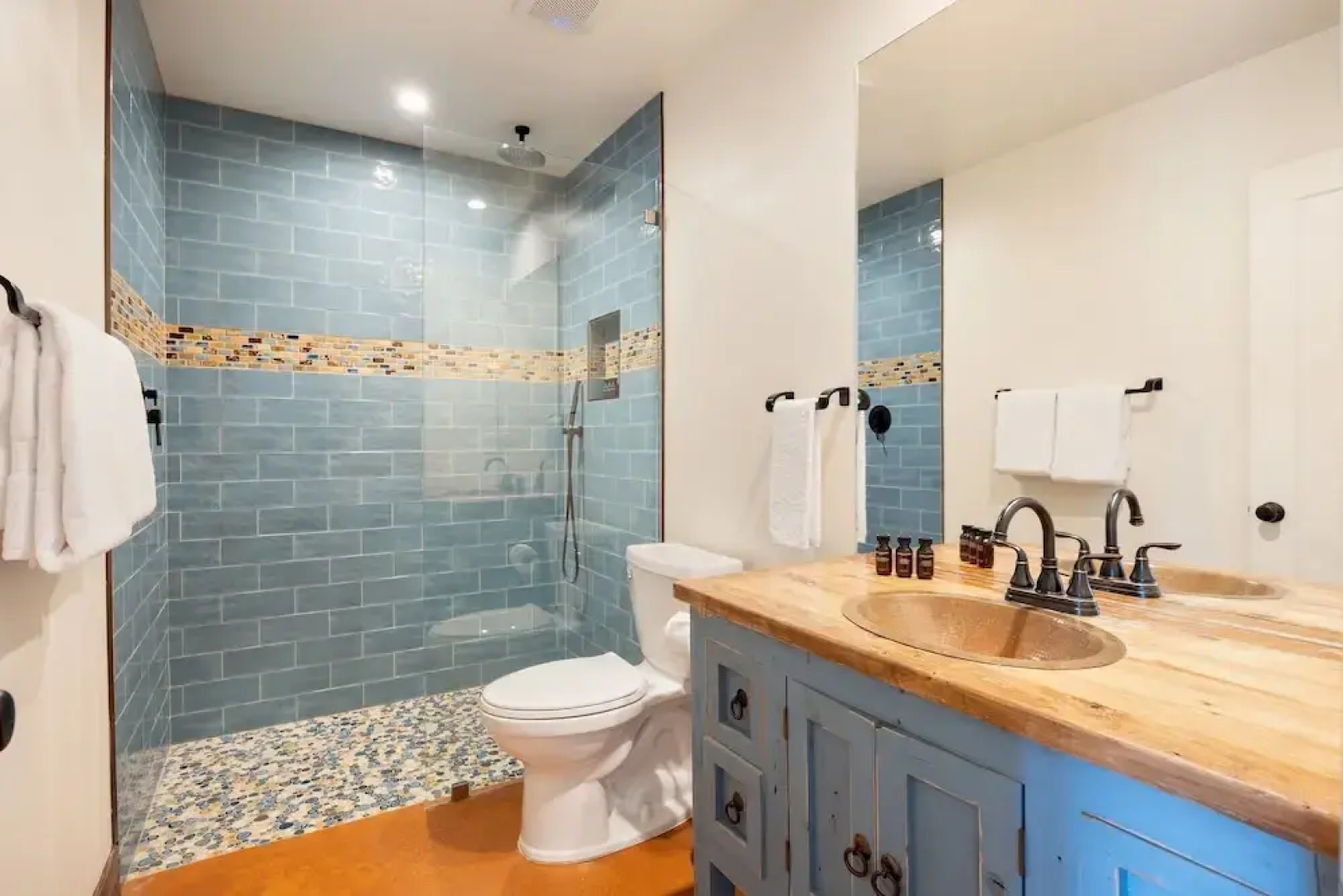 Starlight Estate by Avantstay 20 People Architectual Mansion w Pool Tennis Court Game Room