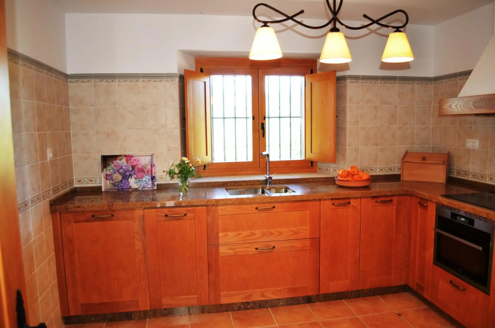 Casa Grande / Rosas Cantares