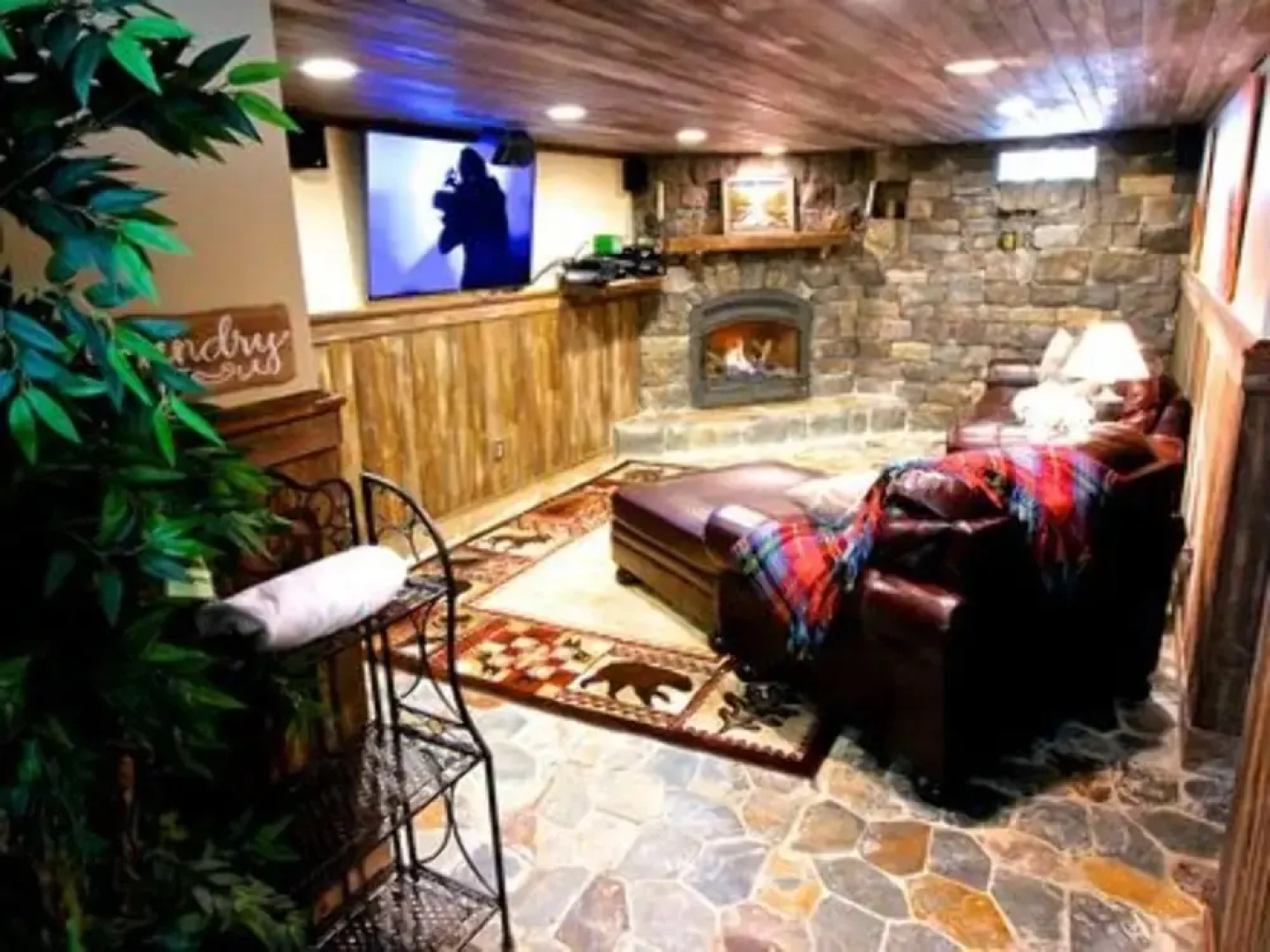 Elegant Acorn Cottage - Lodge In The Village Of Lake Placid