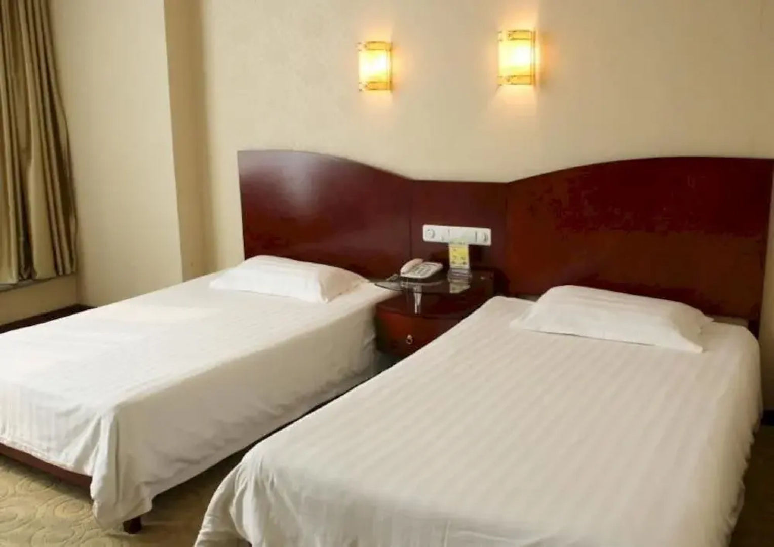 Binzhou Century Star Business Hotel
