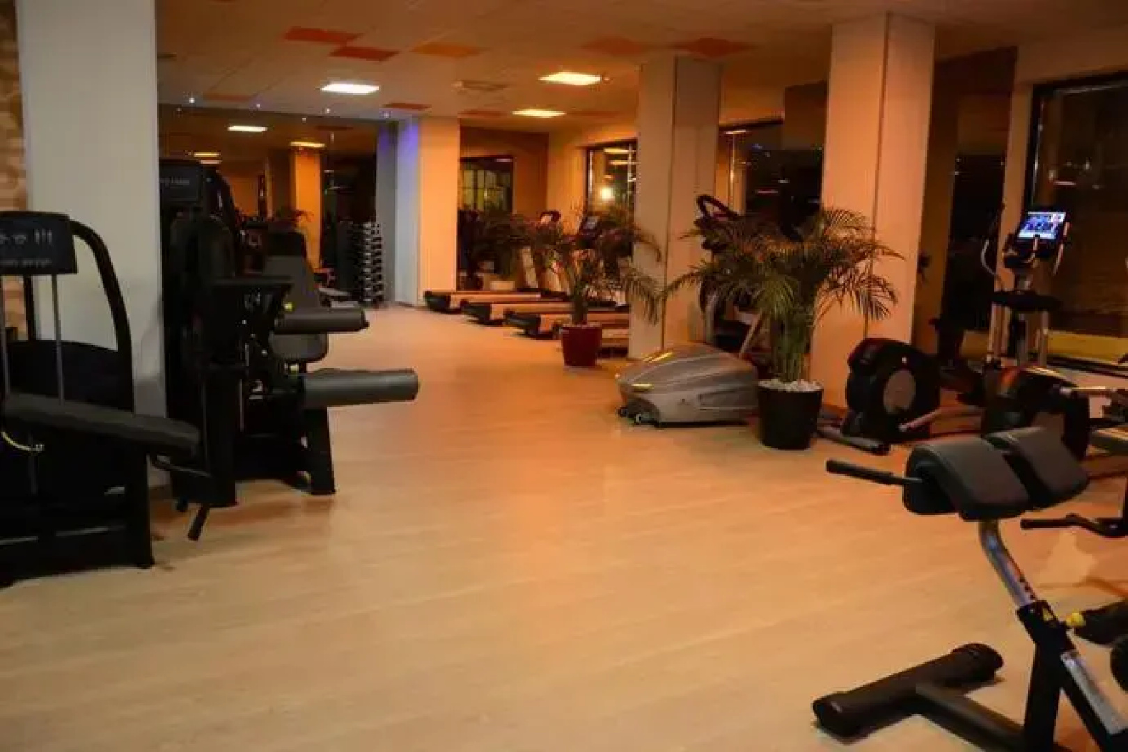 Zenti Plaza Hotel