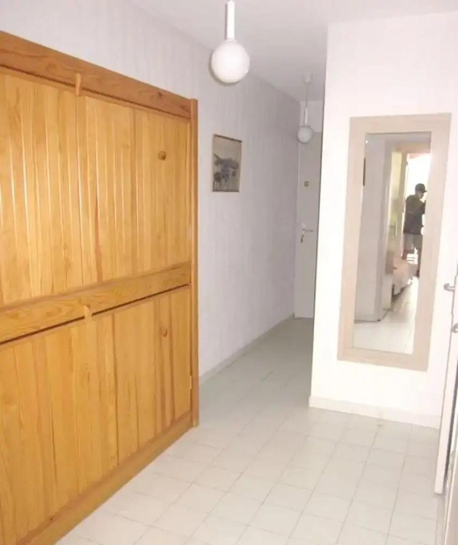 Apartment With one Bedroom in Saint-cyr-sur-mer, With Enclosed Garden