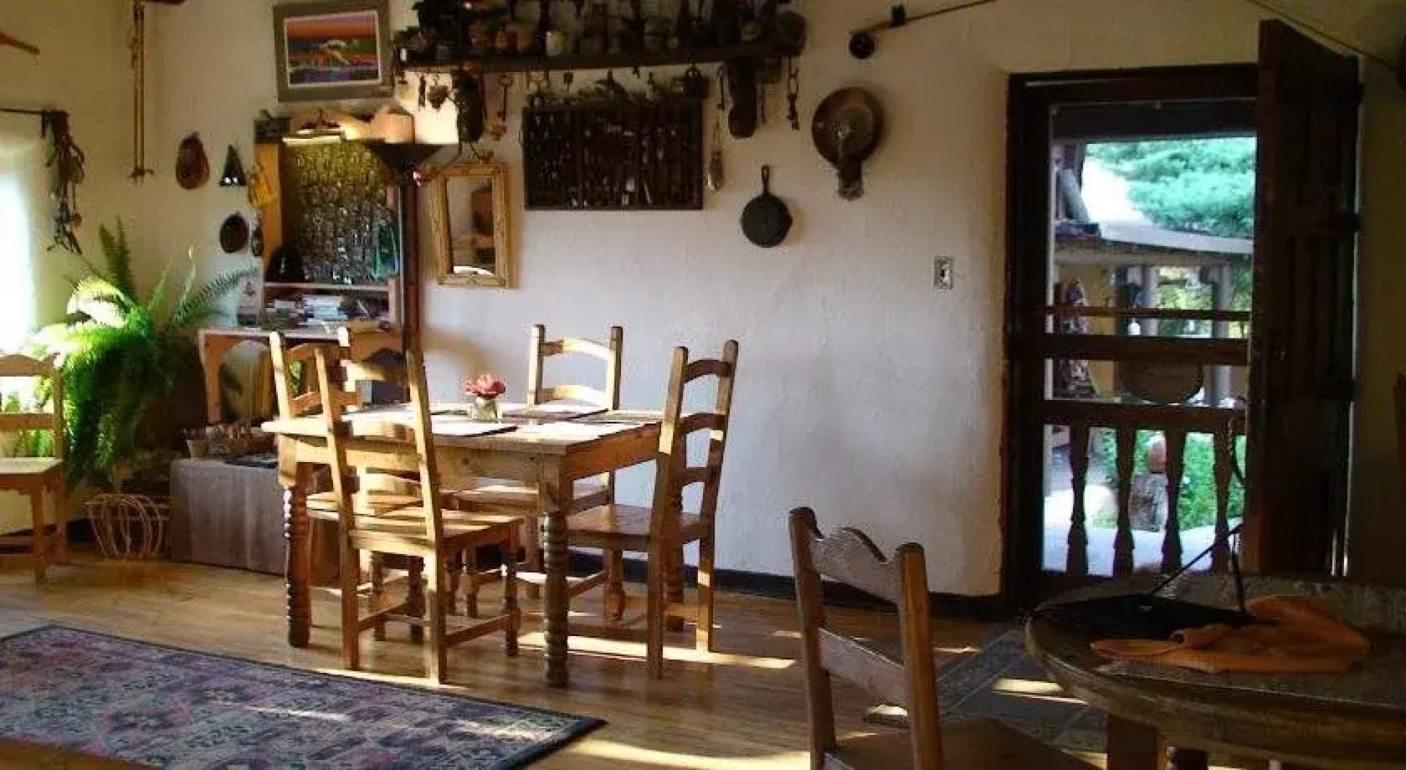 Old Taos Guesthouse B&B