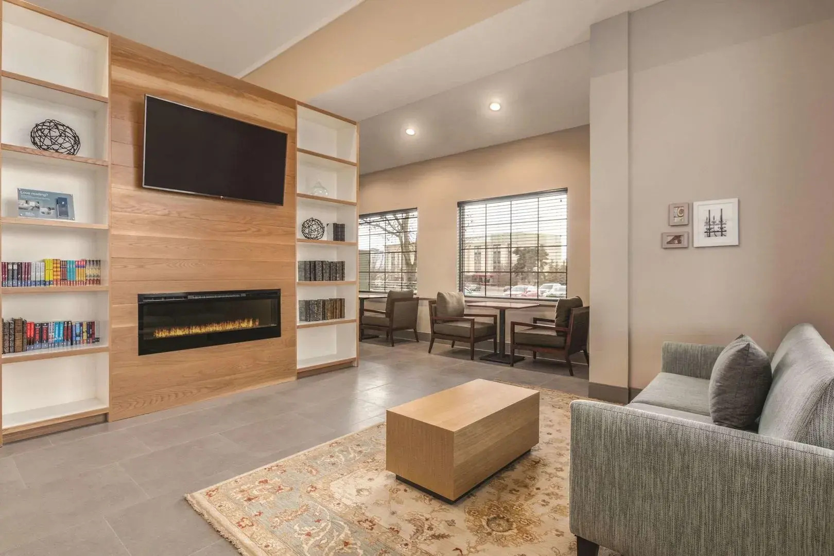 Country Inn & Suites by Radisson Erie