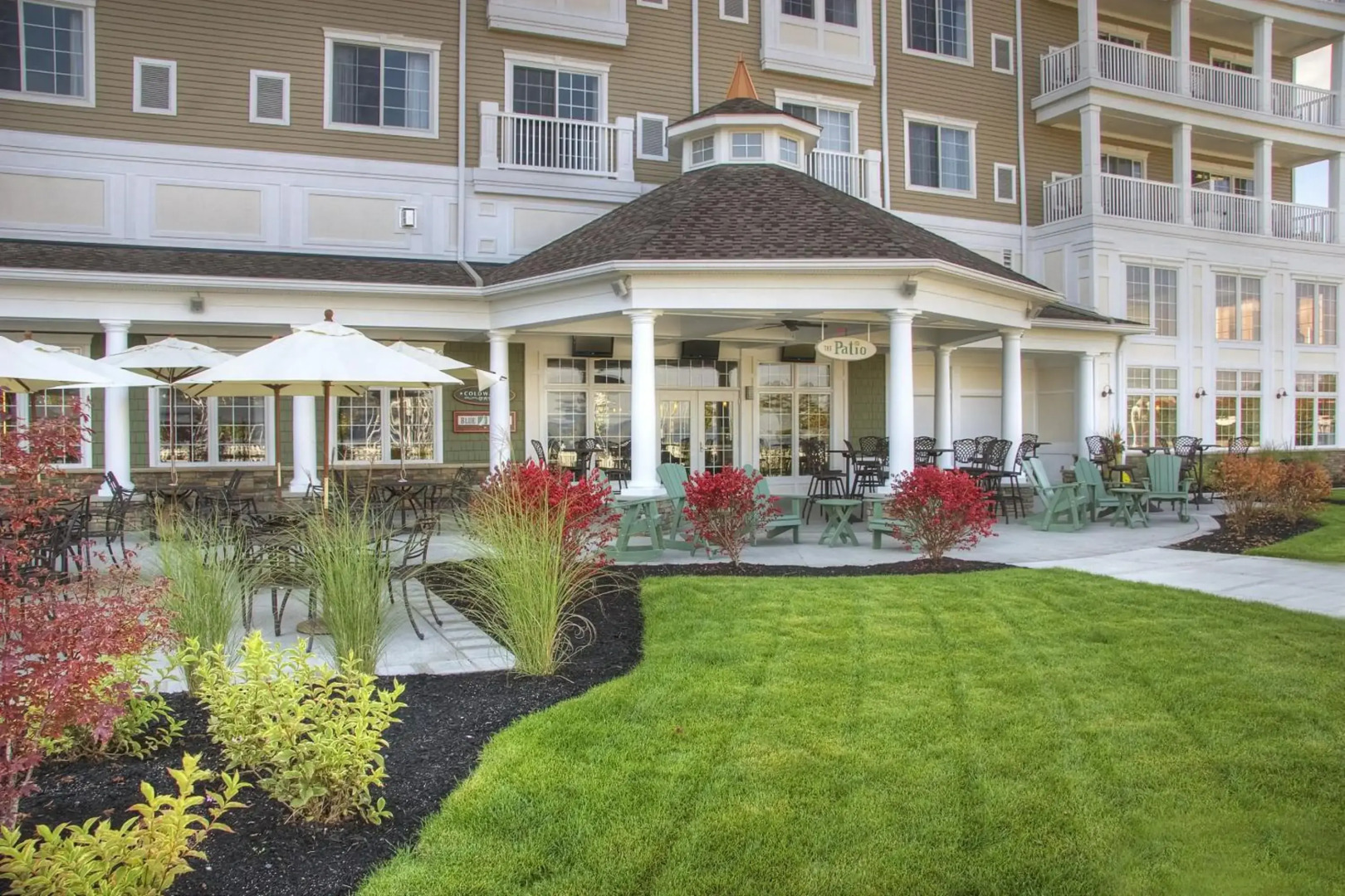 Watkins Glen Harbor Hotel