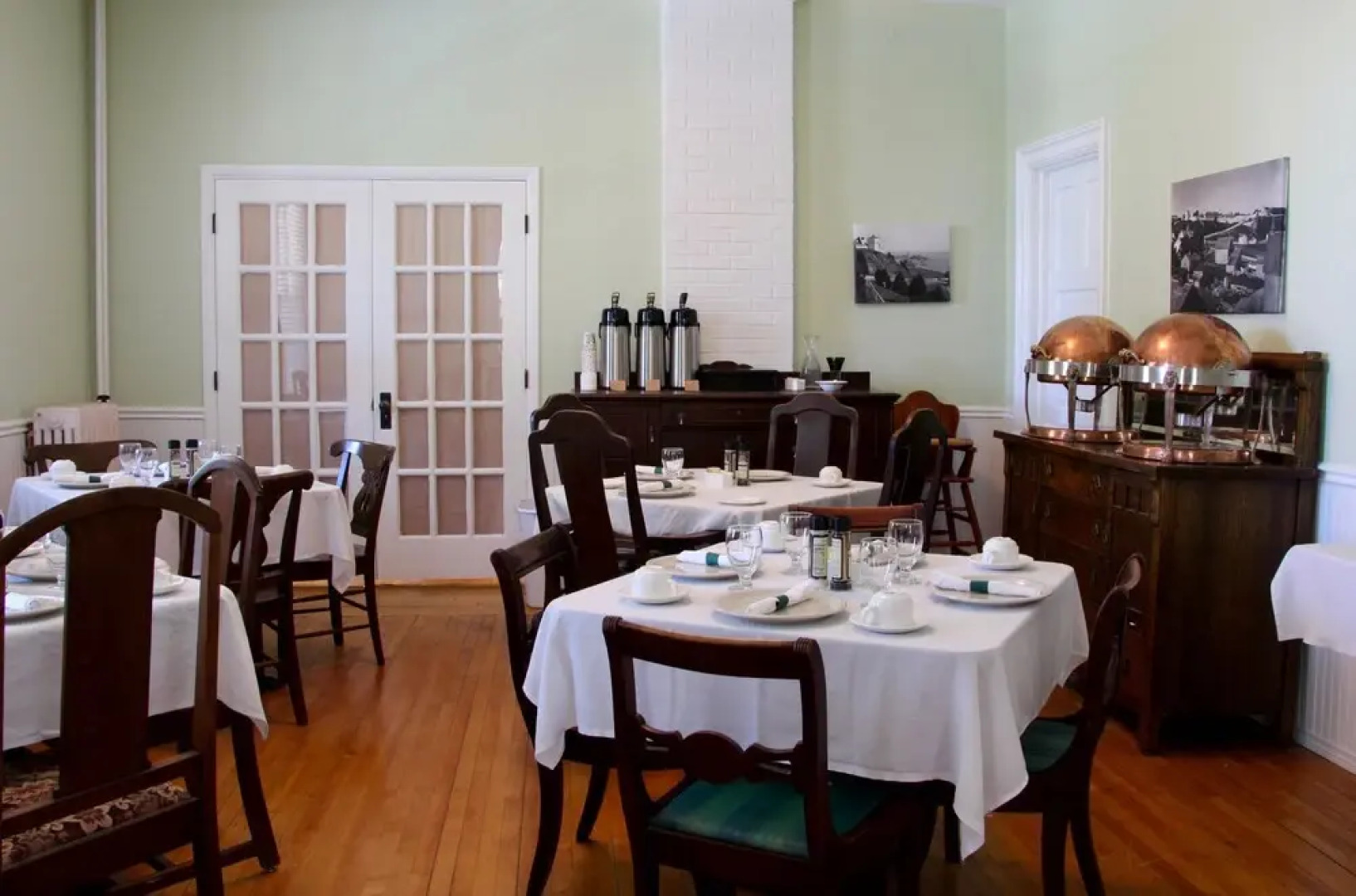 Pine Cottage Bed & Breakfast