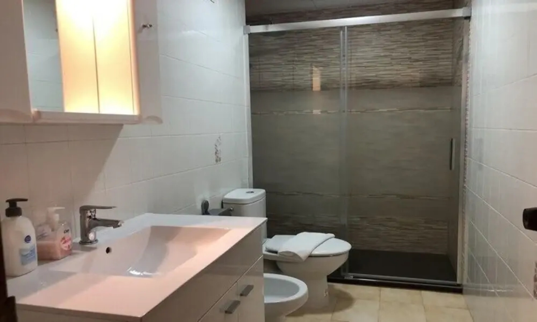 Big One Vilanova Apartment HUTB-015655