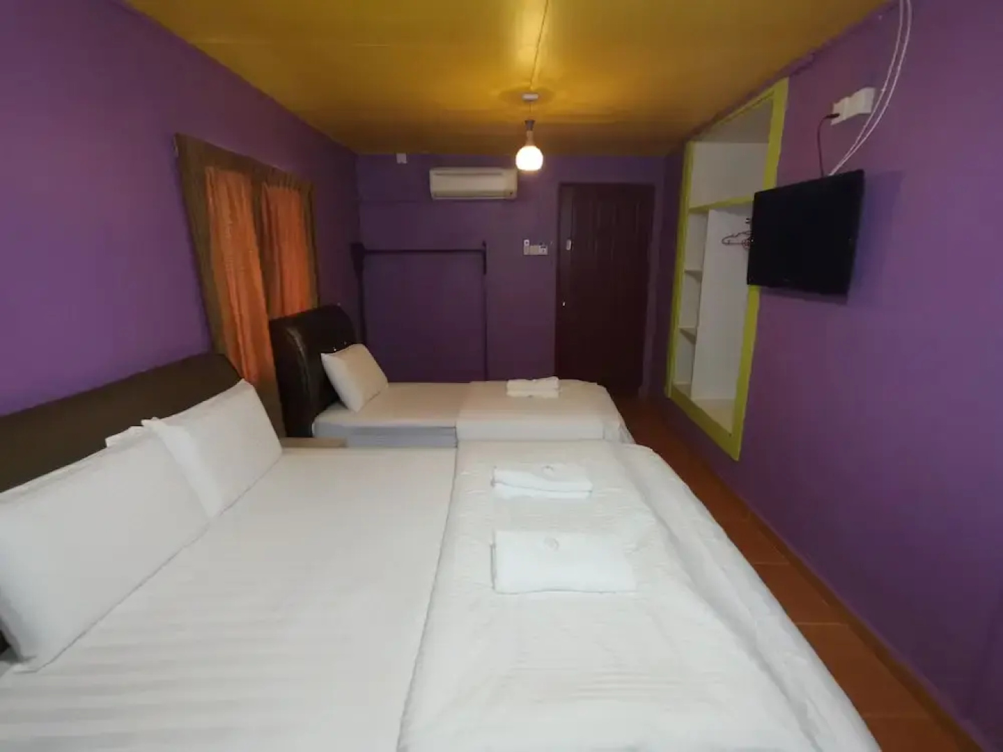 OYO 89951 Maa Hari Hotel