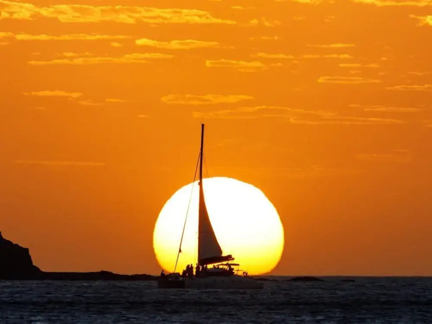 Luxury 3 bedroom condo with ocean view and private balcony