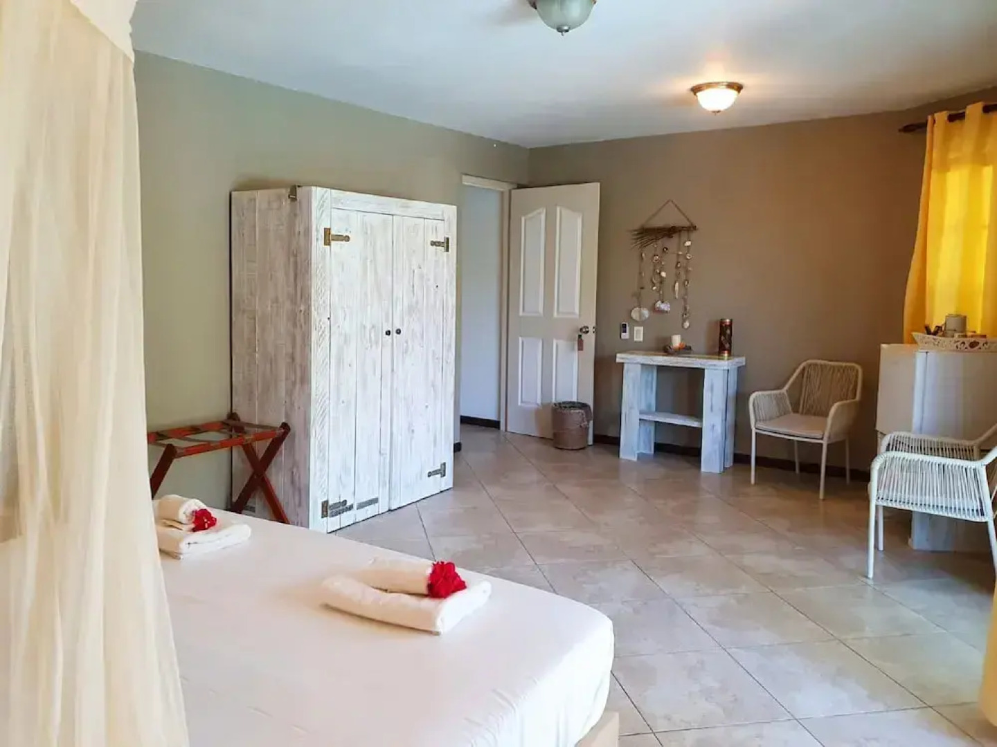 Hibiscus Beach House