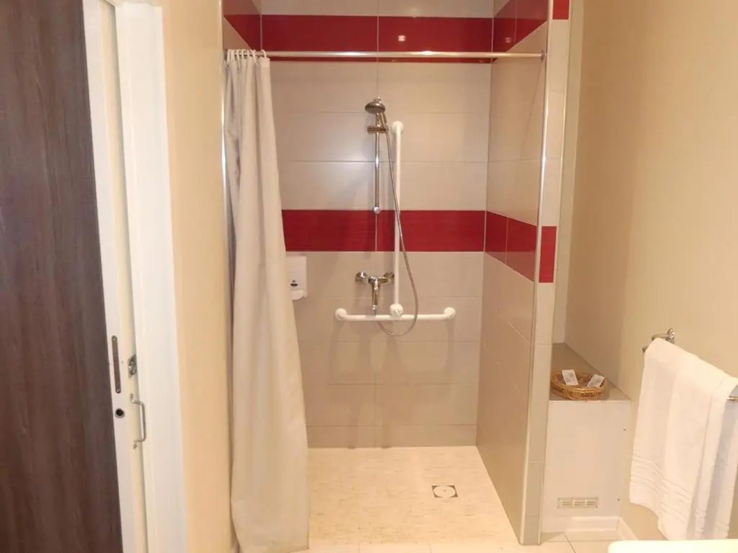 Hotel Restaurant Aux Deux Roses