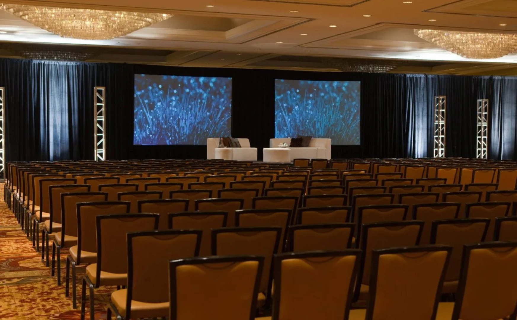 Renaissance Austin Hotel