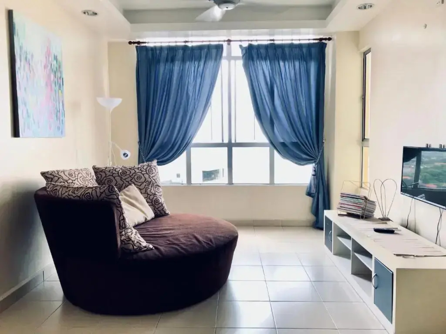 Pelangi Mall Condominum by iHost