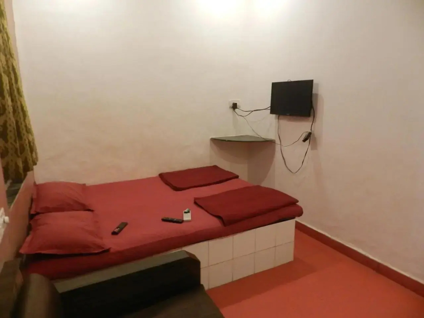 Royal Hotel  - Matheran