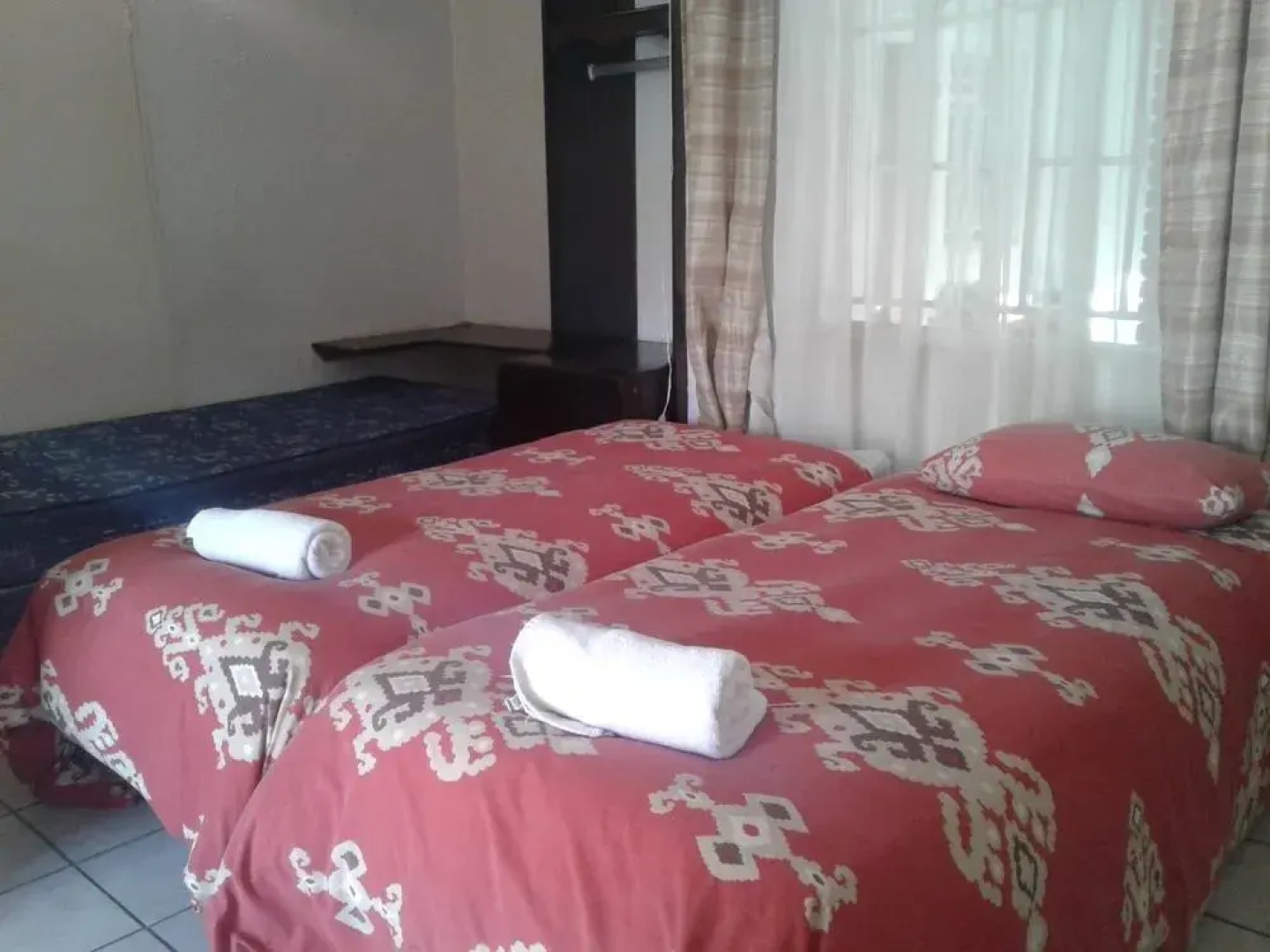 Road View Lodge