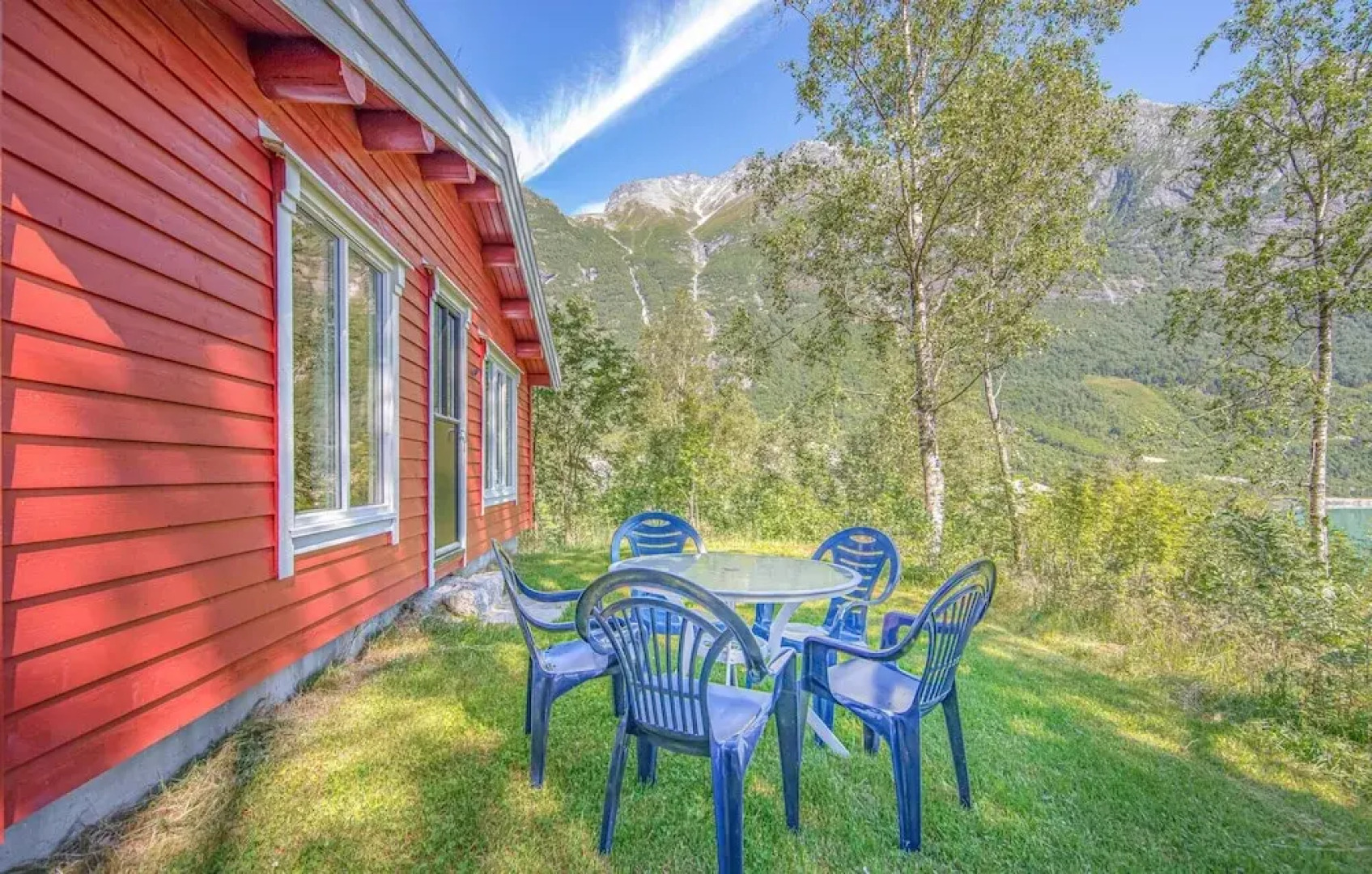 Awesome Home in Olden With 3 Bedrooms, Sauna and Wifi