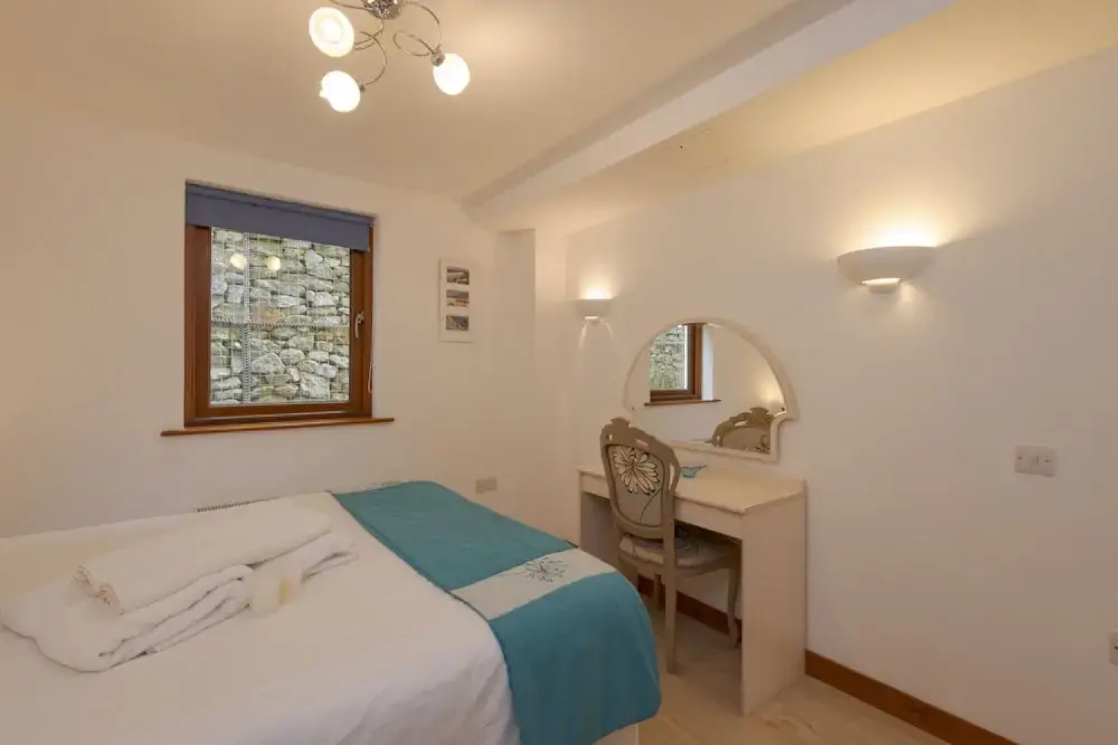 White Lodge Apartment