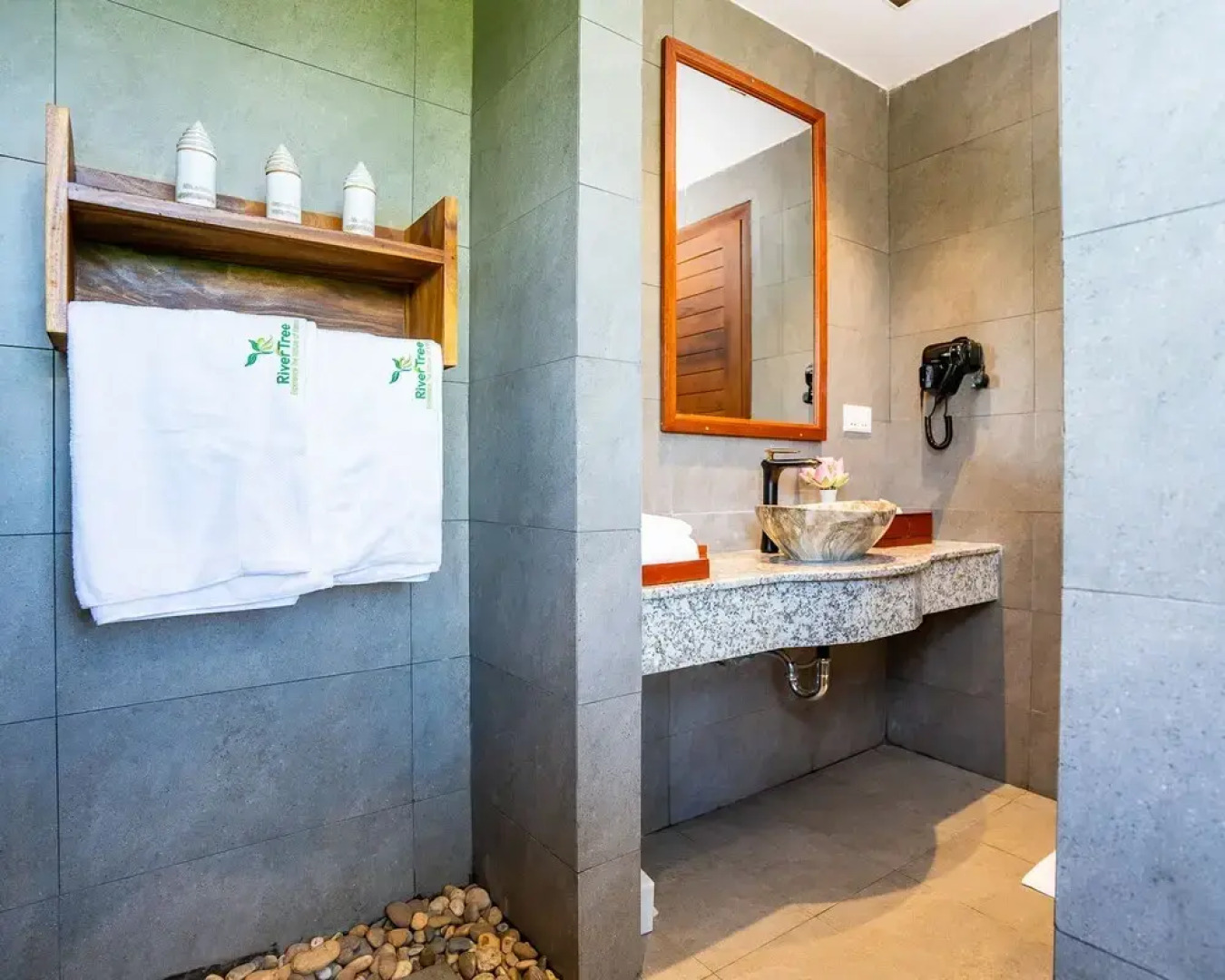 RiverTree Villa & Resort