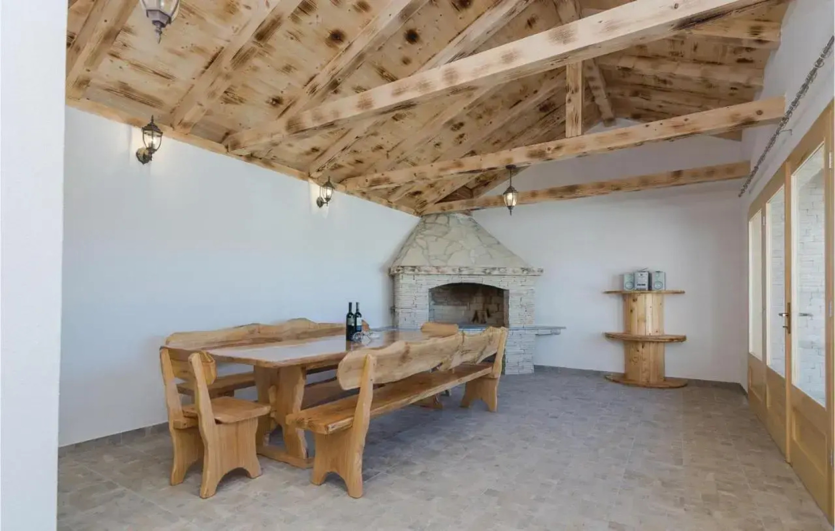 Four-Bedroom Holiday Home in Suhovare