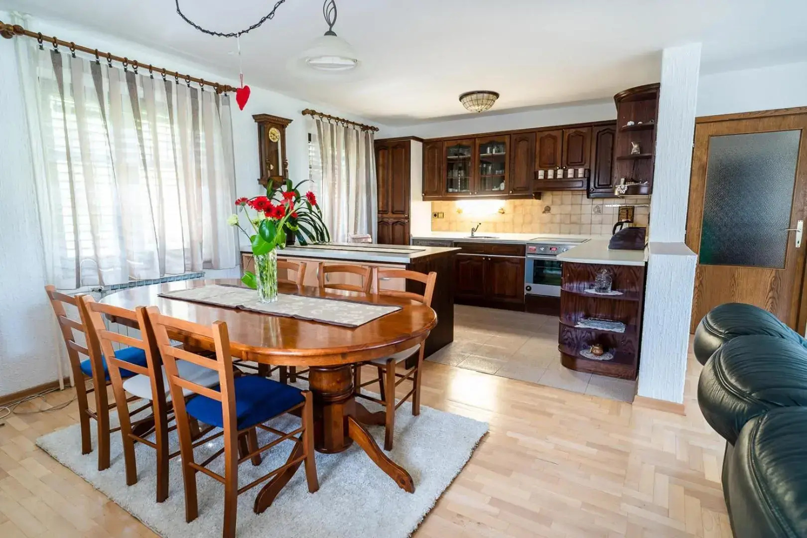 Apartments & Rooms Florjana