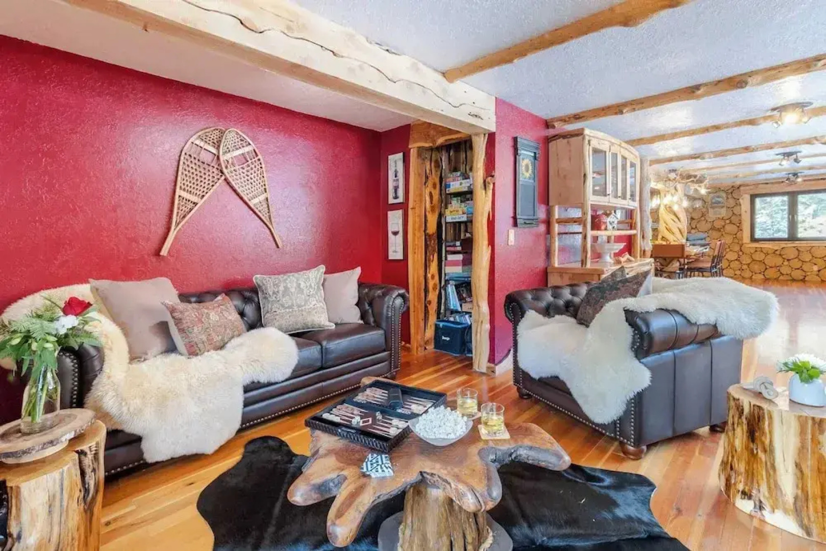 Base Camp by Avantstay Magical Cabin w/ Sauna, Hot Tub & Close to Snow & Golf