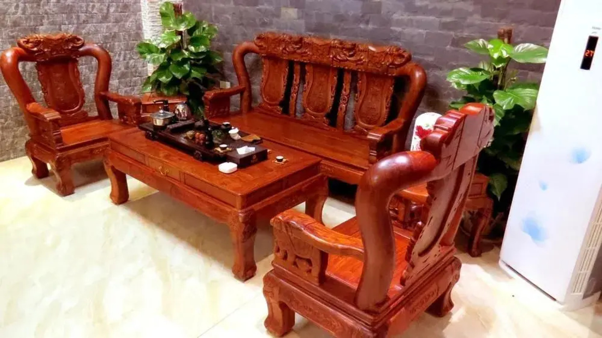 Hechi Bamalongjun House Hotel