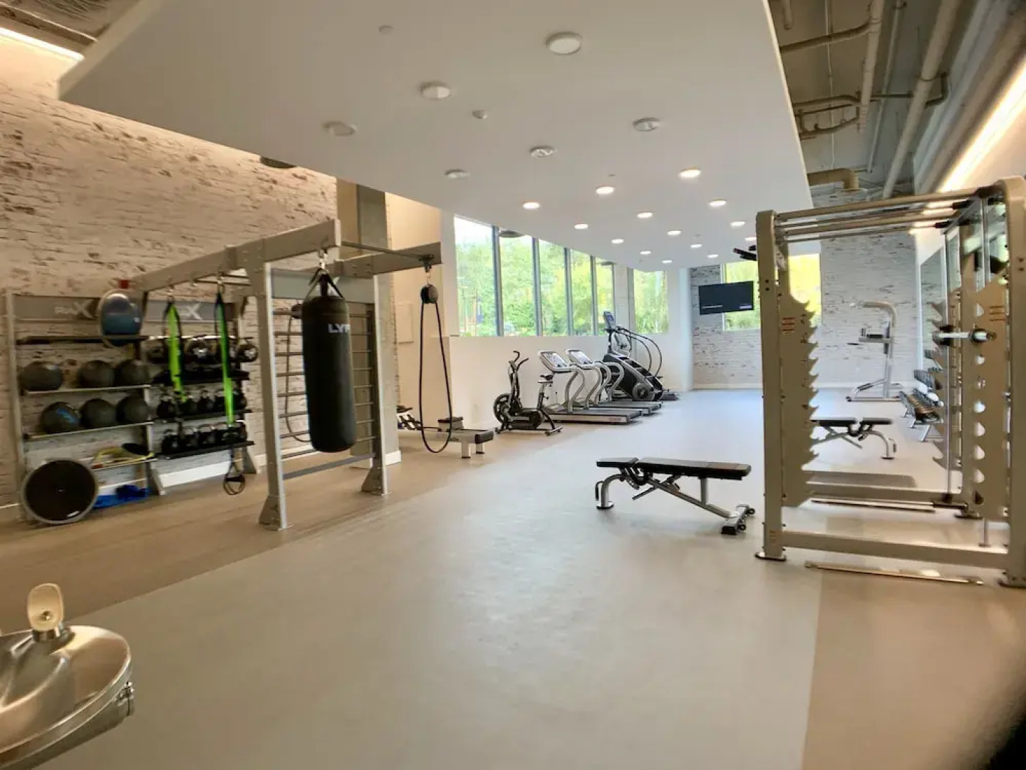 Top Floor with Amazing Views