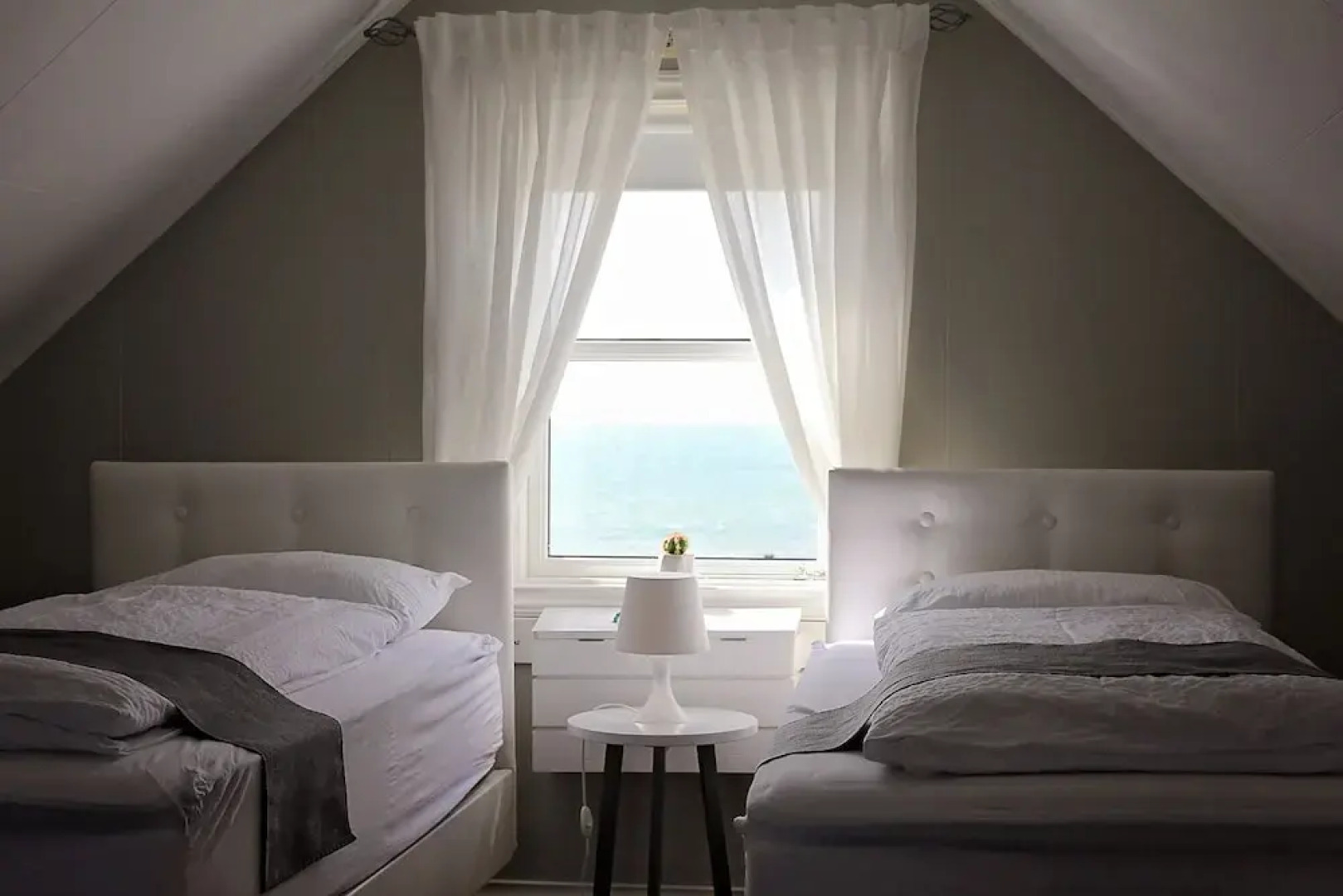 A House Between Mountains and Coast in a Beautiful and Quiet sea Village