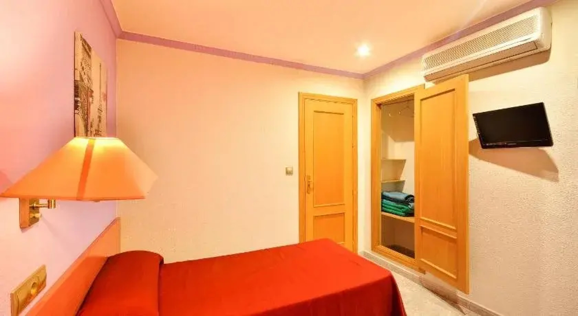 Hostal Apolo Trece