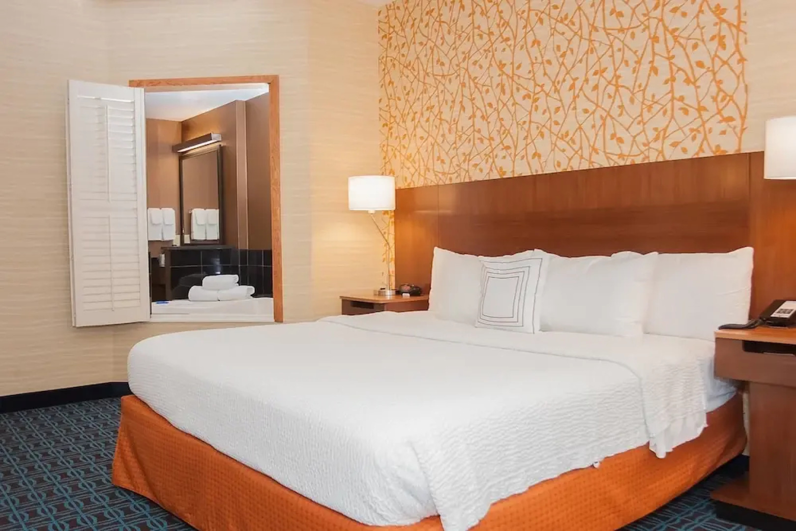 Comfort Inn & Suites South Akron